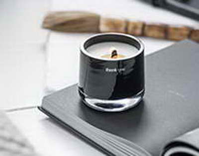 Über Joe Kent: Ein erfahrener Beamter mit kontroversen politischen Ansichten…